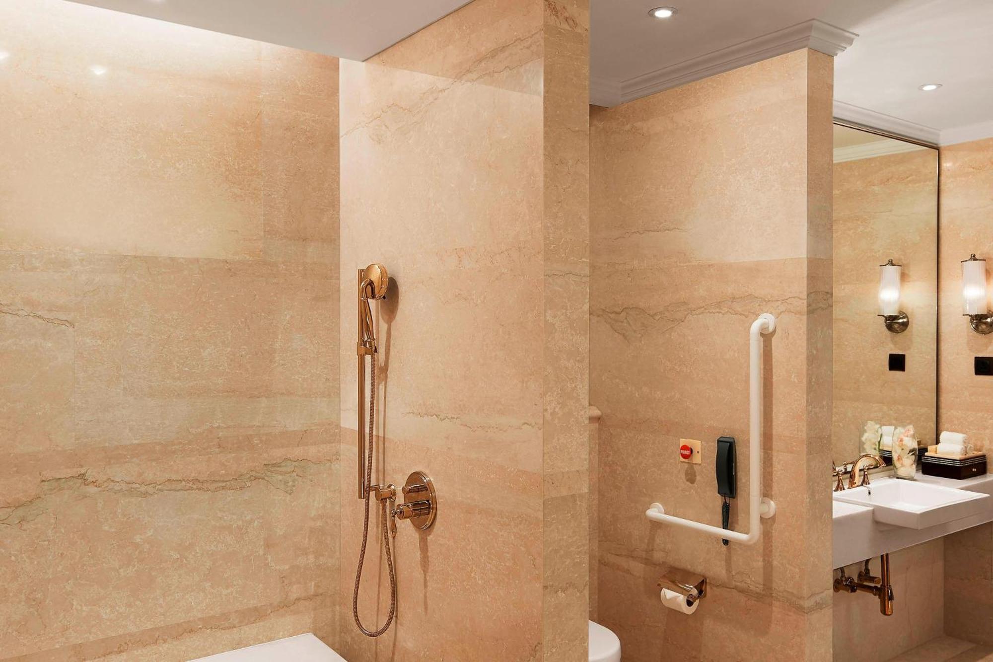 The Ritz-Carlton, Pune Ngoại thất bức ảnh